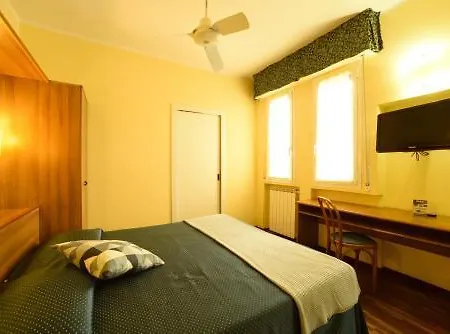 Bristol アラッシオ