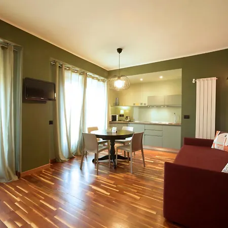 Bristol アラッシオ