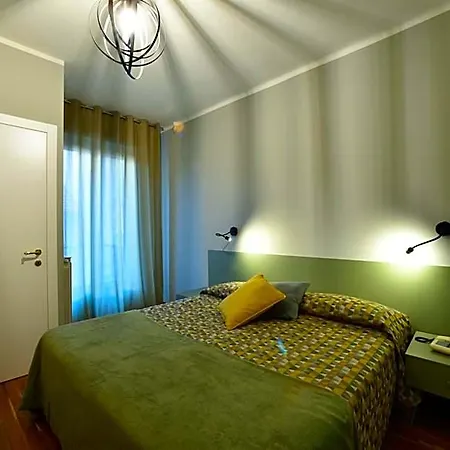 Hotell Hotel Bristol 3*