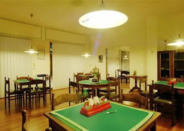 布里斯托尔酒店 酒店